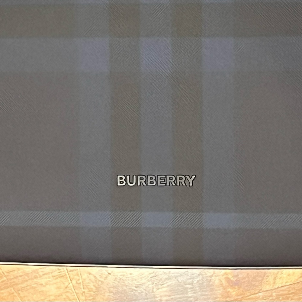 Burberry Denny E-Check Canvas Tote, NEW - Picture 12 of 17